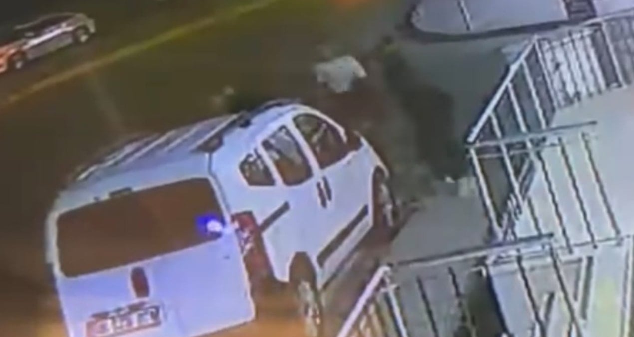 sosyal medyada baslayan tartisma kanli bitti 10 bicak darbesiyle yaralandi S2yE2MU6