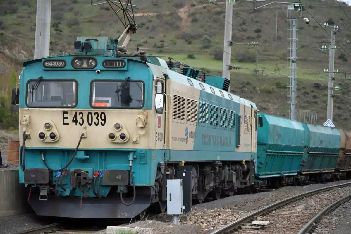 malatya golbasi narli nurdagi demiryolu hatti yeniden hizmete acildi sOEyq5gL.jpg