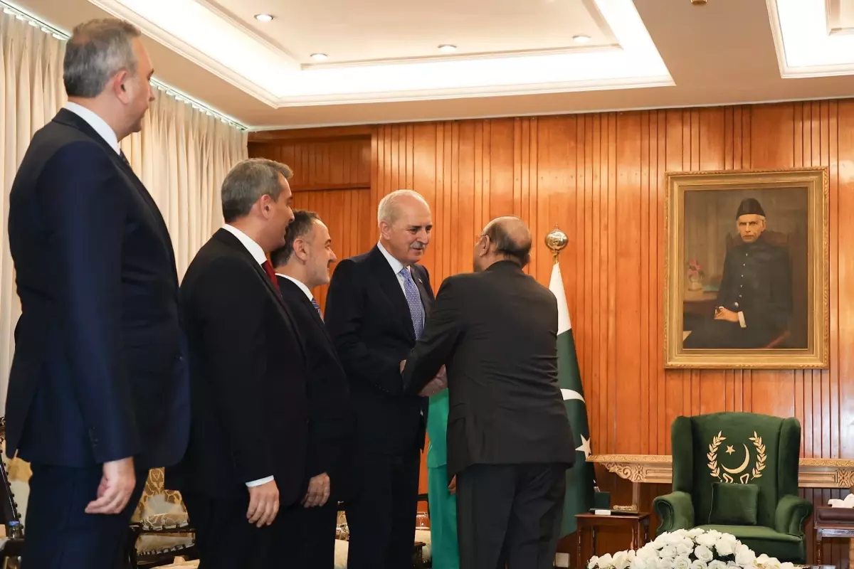 tbmm baskani numan kurtulmus pakistanda uclu parlamento toplantisina katildi n4zzvHK4.jpg