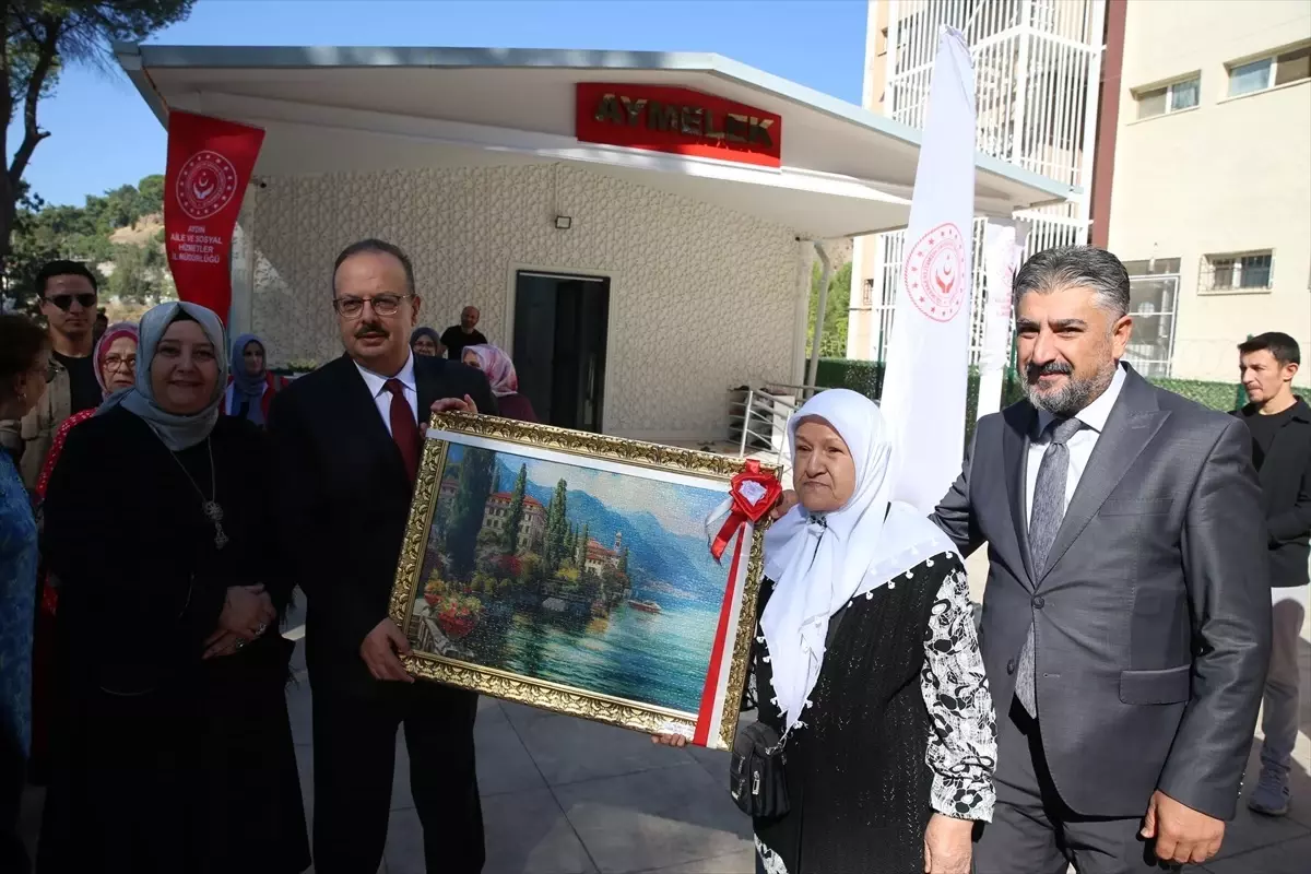 yaslilara saygi ve destek mTKMJjuC