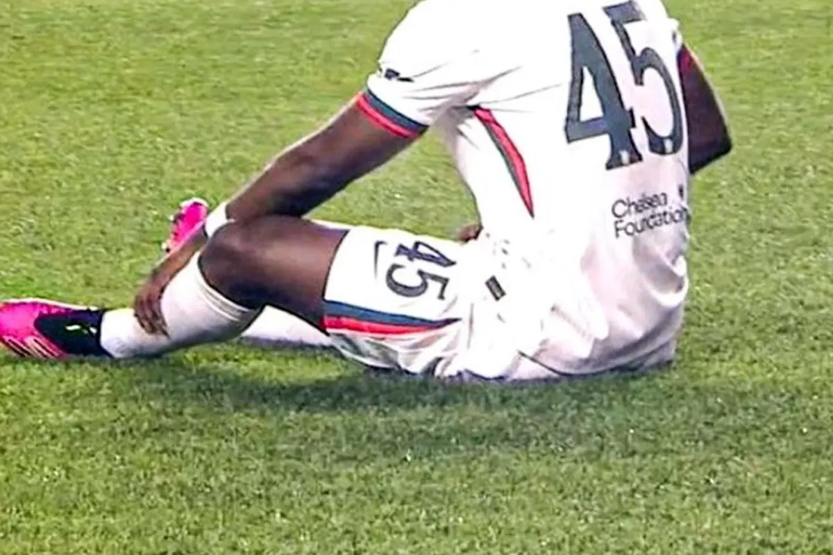 bonservisine bir oda dolusu para verilen futbolcunun kabusu bitmiyor ZeHLsHQV.jpg