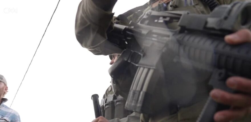 İsrail Batı Şeria’da gazetecilere saldırdı! Askerin skandal sözleri dünyayı ayağa kaldırdı