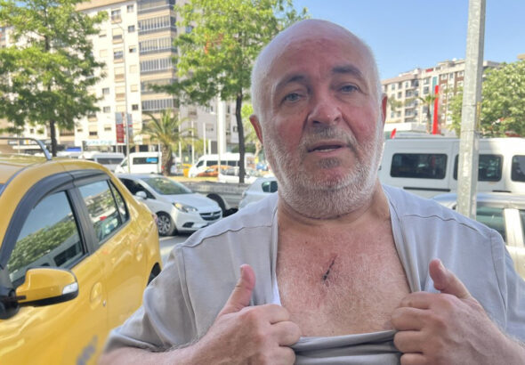 seni-oldurmeye-geldim-izmirde-taksiciye-dehseti-yasatan-gasp-girisimi-1qtshrfK