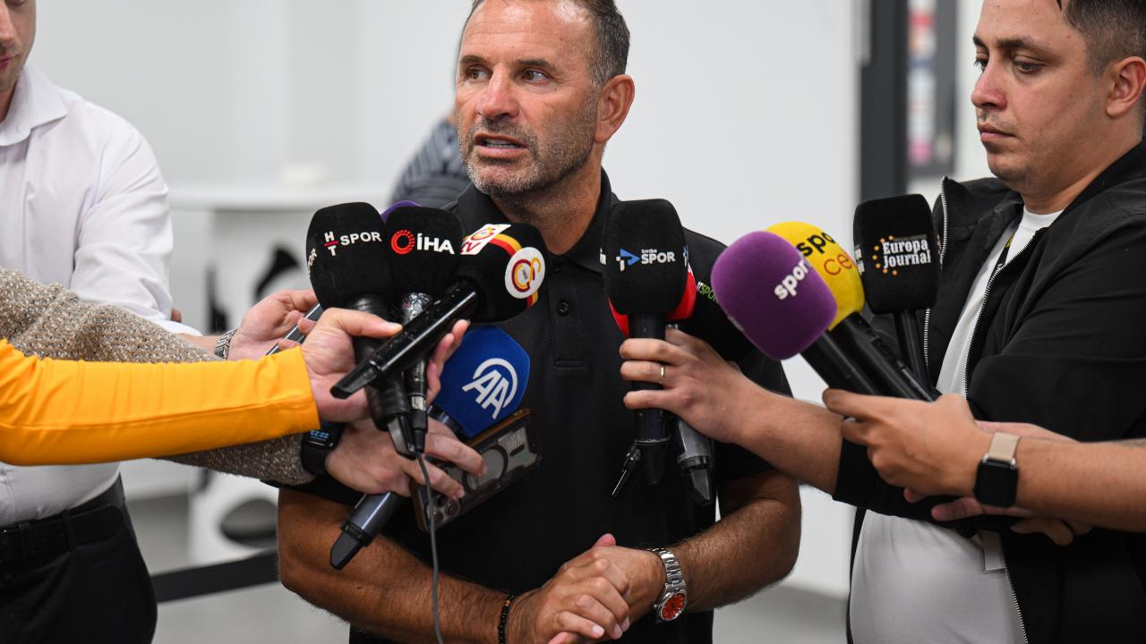 Okan buruk oyuncusuna rest cekti sana ihtiyacim var gidemezsin lX8DYBN7